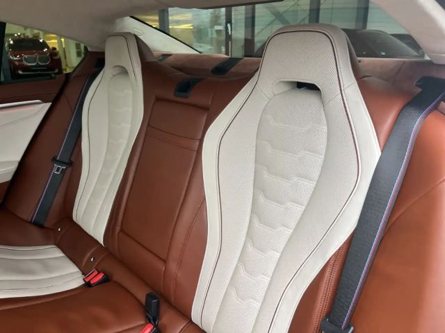 BMW M850 Coupé Gran Coupé Sedan xDrive