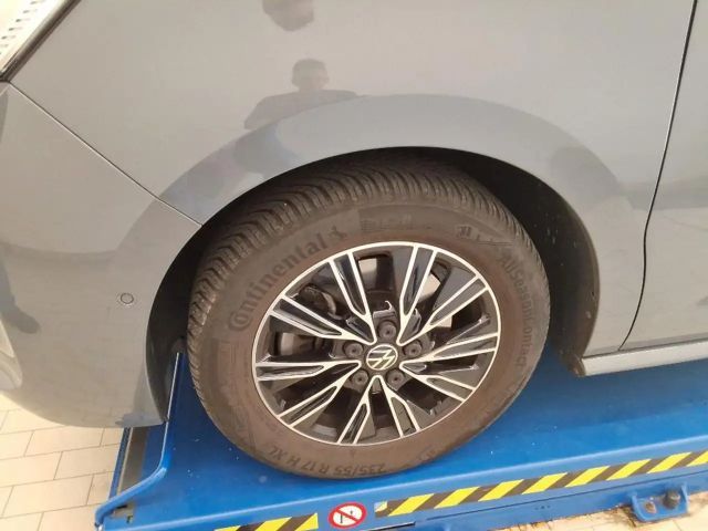 Volkswagen Multivan 2.0 TDI DSG Style T7