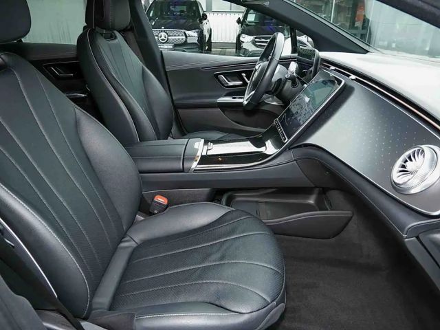 Mercedes-Benz EQE 350 Sedan