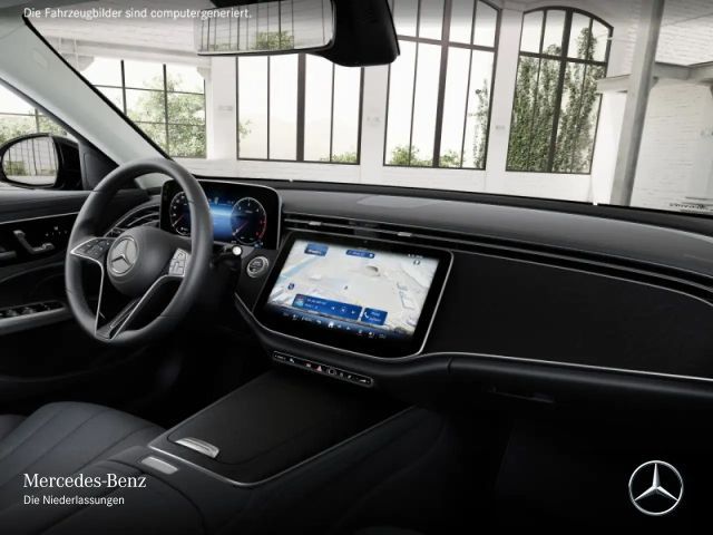 Mercedes-Benz E 220 AVANTGARDE E 220 d Estate