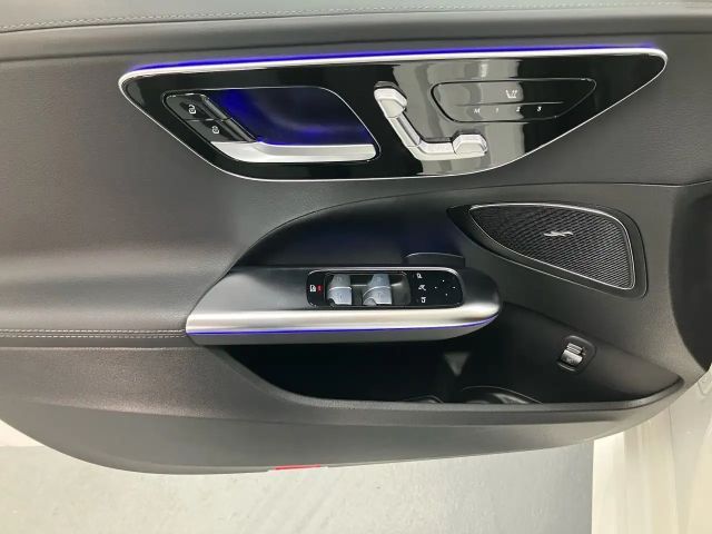 Mercedes-Benz C 300 AMG Line C 300 d Sedan