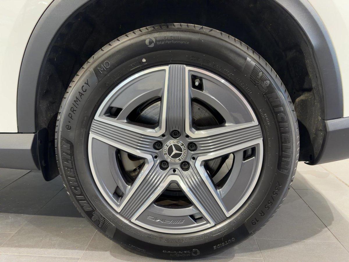 Mercedes-Benz GLC 300 4MATIC AMG Line GLC 300 d