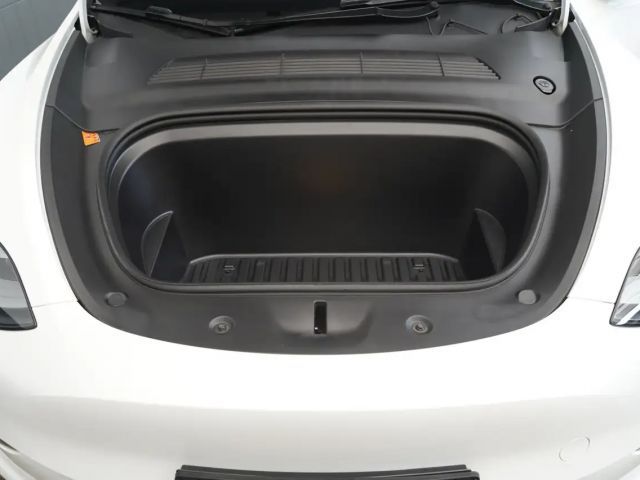 Tesla Model Y Performance