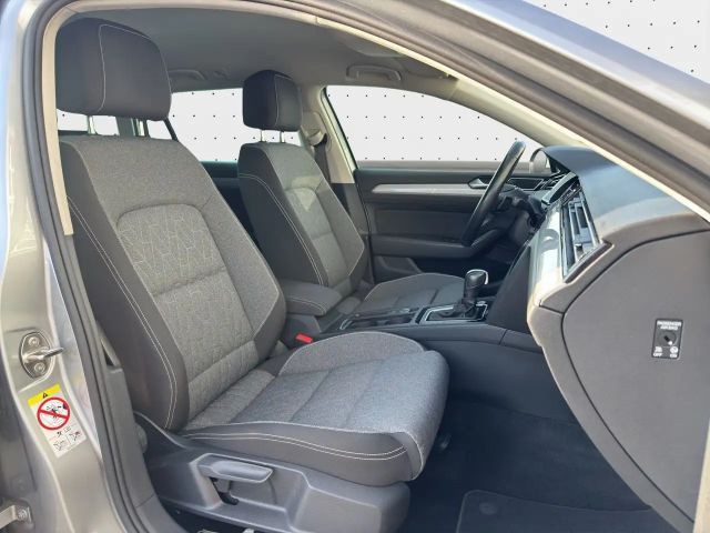 Volkswagen Passat 1.5 TSI Variant