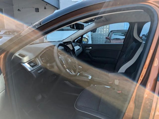 Renault Captur E-Tech Hybrid Intens