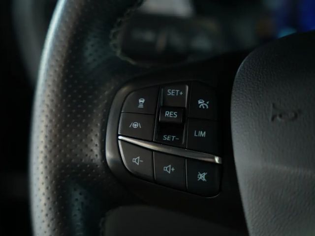 Ford Focus EcoBoost ST Line