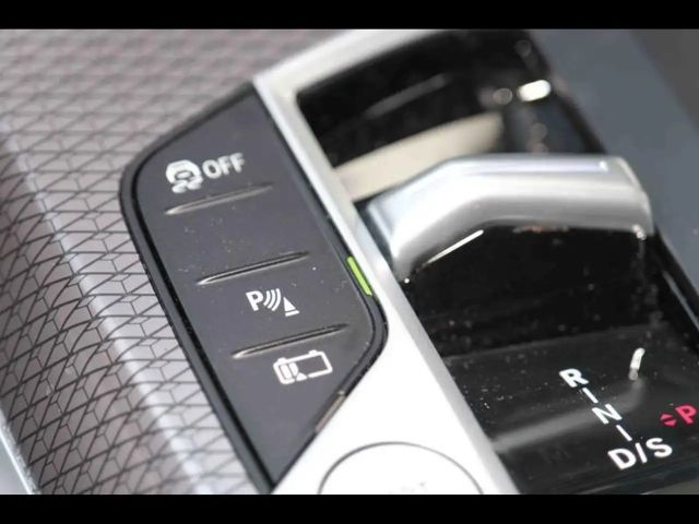 BMW 330 330e M-Sport Touring