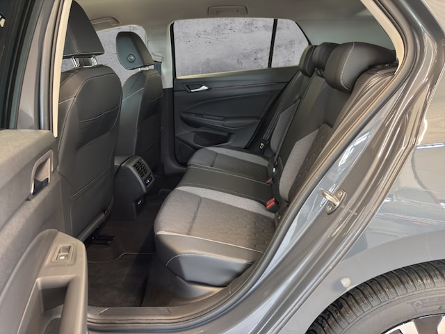 Volkswagen Golf 1.5 TSI DSG