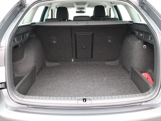 Skoda Octavia Combi Selection