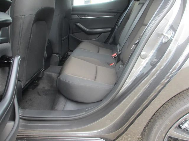 Mazda 3 Exclusive-line