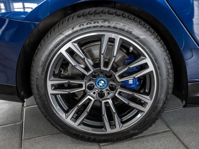 BMW i5 M-Sport Sedan eDrive40