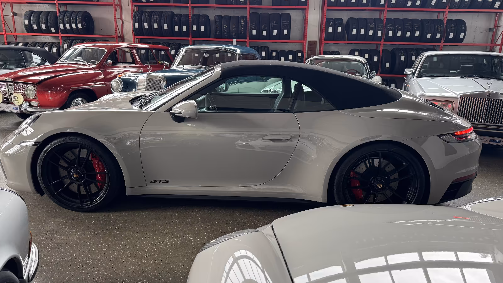 Porsche 911 4 992 Cabriolet Carrera GTS