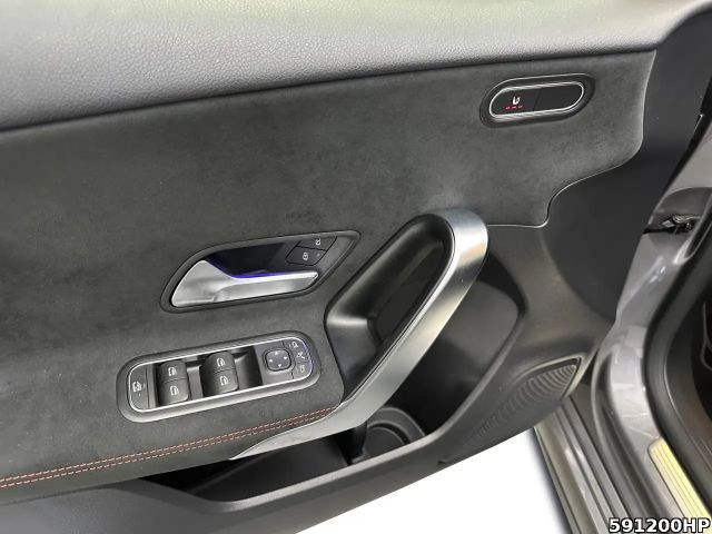 Mercedes-Benz A 200 AMG Line