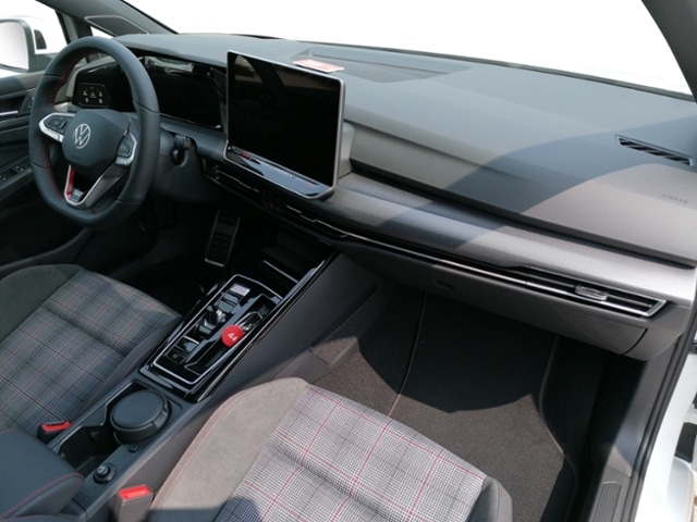 Volkswagen Golf 2.0 TSI DSG