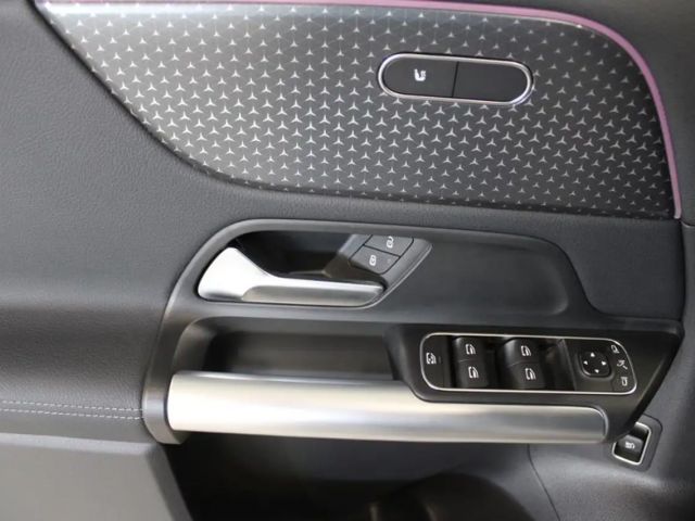 Mercedes-Benz EQA 300 4MATIC Progressive