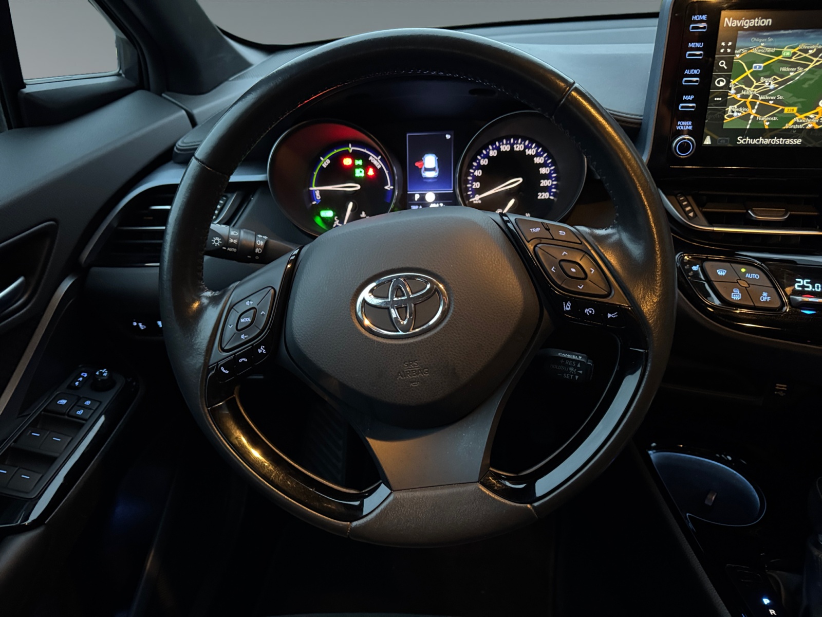Toyota C-HR Plus