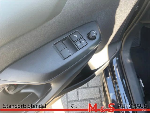 Toyota Yaris 1.0 VVT-i Basis