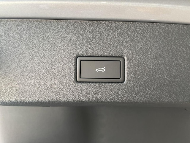 Volkswagen T-Roc 1.5 TSI DSG R-Line