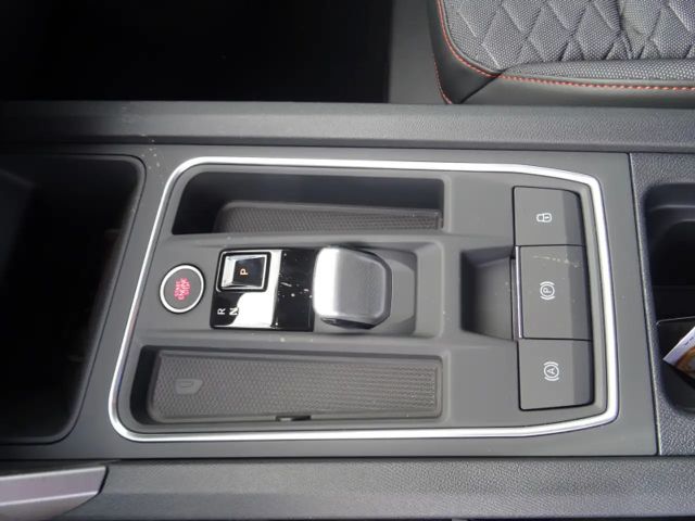 Seat Leon 1.5 eTSI DSG FR-lijn