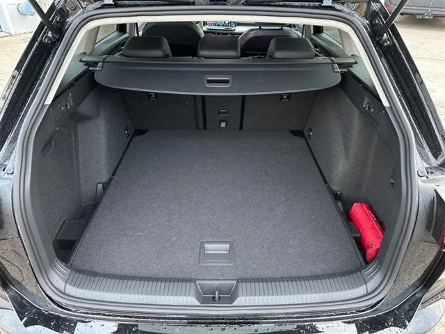 Volkswagen Golf 2.0 TDI DSG Golf VIII Variant