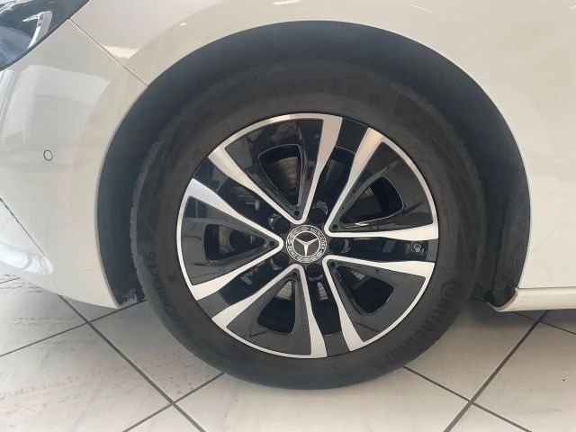 Mercedes-Benz B 180 Progressive