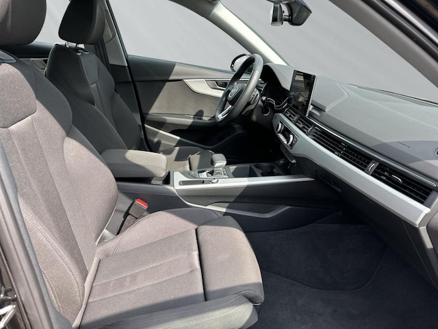 Audi A4 40 TFSI Avant S-Line S-Tronic