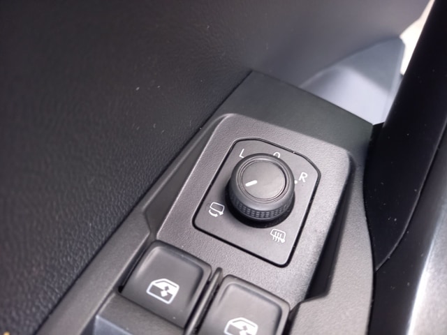 Volkswagen T-Cross ACC SHZ PDC APP-CONNECT CLIMATRONIC