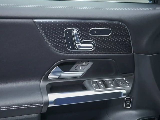 Mercedes-Benz GLB 220 4MATIC Progressive