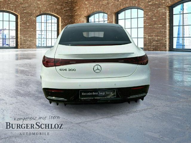 Mercedes-Benz EQE 300 Sedan