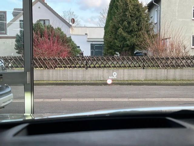 Nissan Qashqai 1.3 Connecta LED+KEYLESS+360°+ACC+VC.