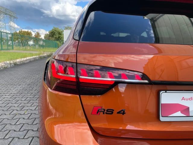 Audi RS4 Avant Quattro