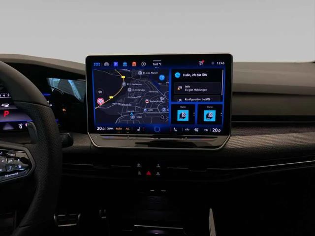 Volkswagen Golf BLACK AKRAPO*270*PANO*AHK*DCC*360