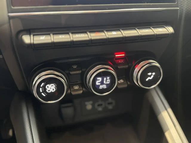 Renault Clio E-Tech Hybrid Intens