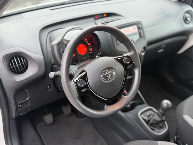 Toyota Aygo 5-deurs Business Plus