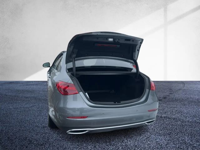 Mercedes-Benz C 220 4MATIC C 220 d Sedan