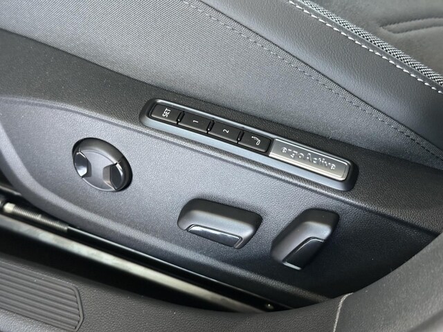 Volkswagen Golf 1.5 eTSI DSG Golf VIII