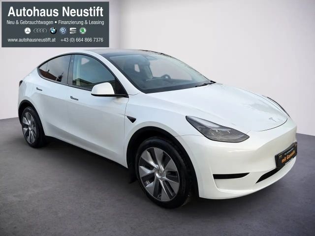 Tesla Model Y Dual Motor RWD