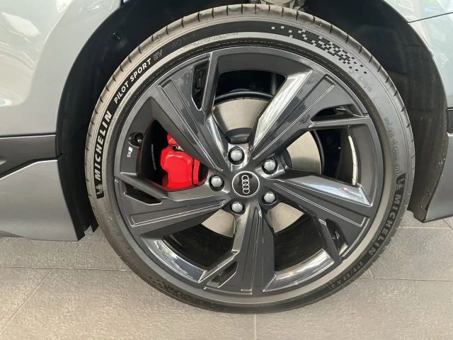 Audi A6 e-tron Quattro