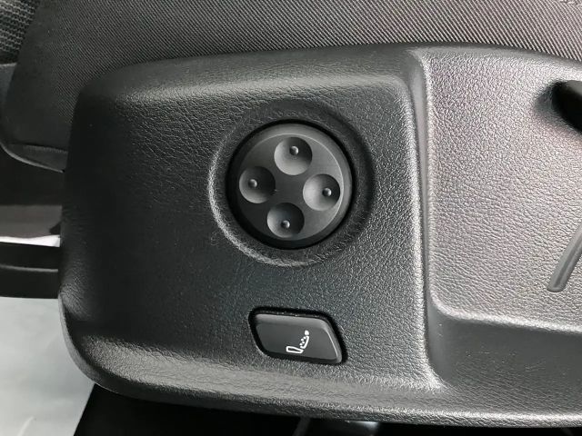 Audi A4 40 TFSI Avant S-Line