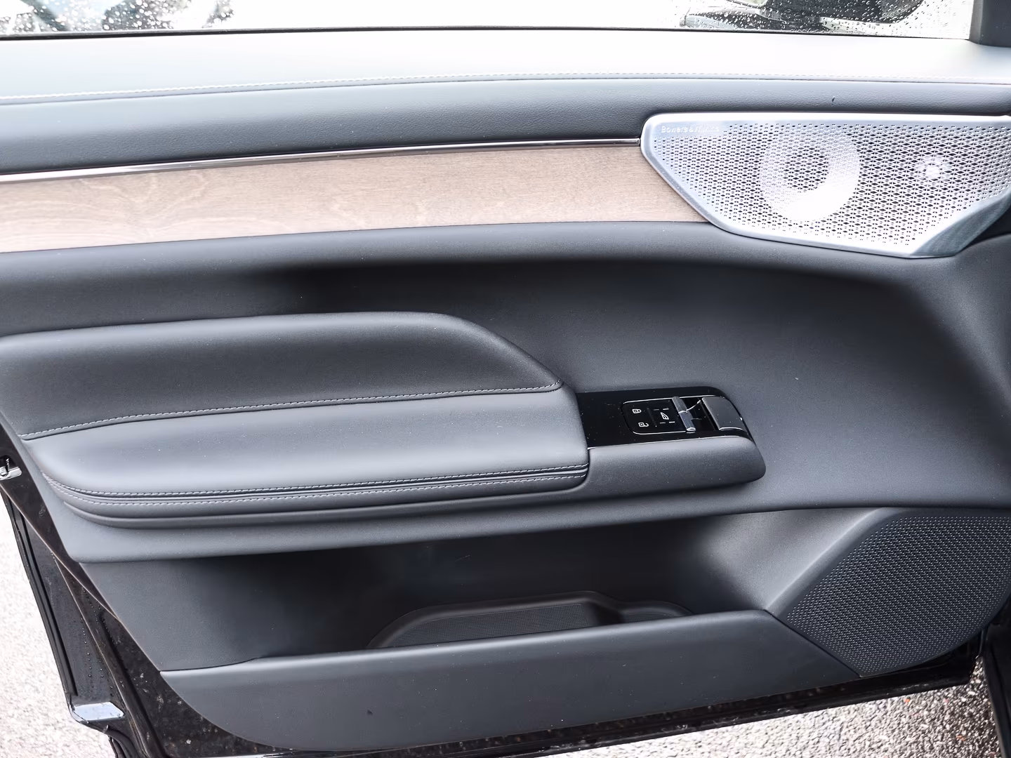 Volvo ES90 Extended range Single motor Ultra