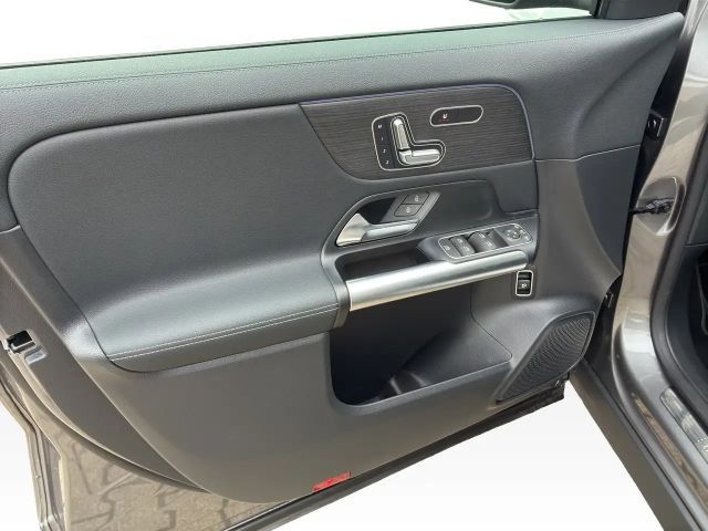 Mercedes-Benz GLA 220 4MATIC GLA 220 d