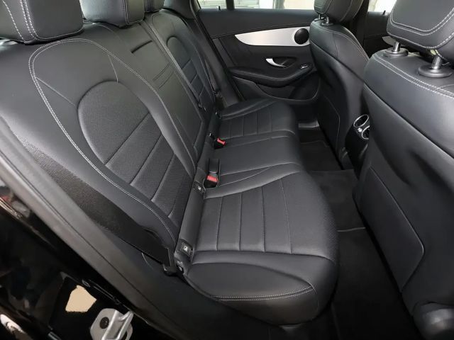 Mercedes-Benz GLC 300 4MATIC AMG Line