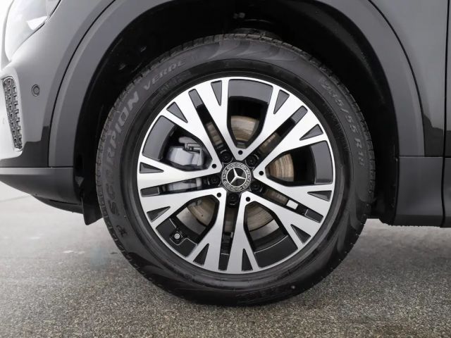 Mercedes-Benz GLB 180 GLB 180 d