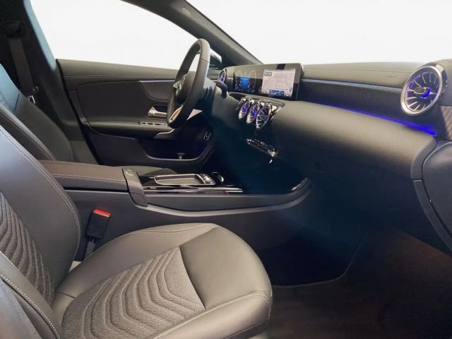 Mercedes-Benz CLA 200 CLA