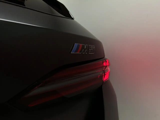 BMW M5 Touring Carbon-Keramik M Driver´s P. B&W LED AHK K