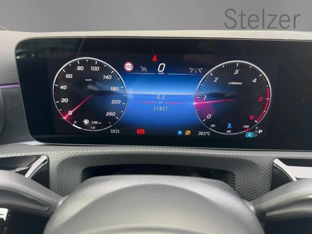 Mercedes-Benz A 180 A 180 d AMG Line