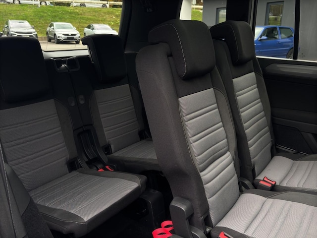 Volkswagen Touran 2.0 TDI DSG R-Line