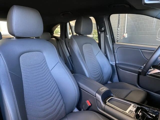 Mercedes-Benz GLA 200 Progressive