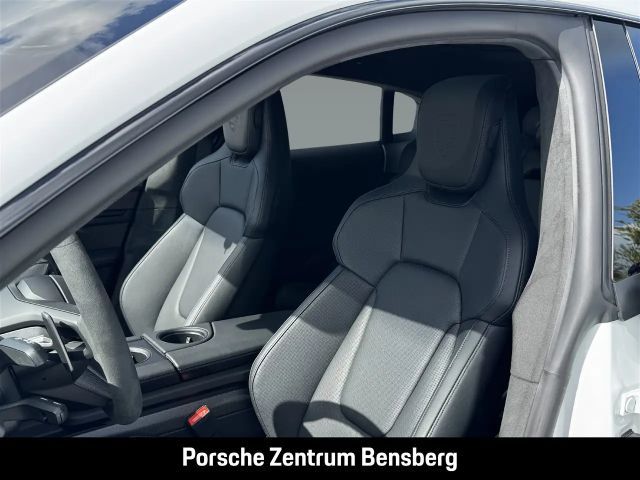 Porsche Taycan GTS Sport Turismo