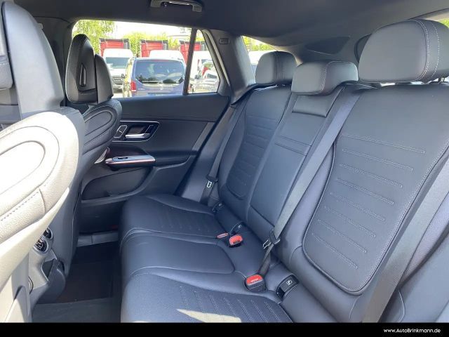 Mercedes-Benz GLC 200 4MATIC AMG Line